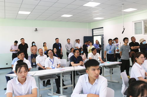 自治區互聯網教育示范區建設推進現場觀摩會在我院成功舉行 共商共建共享智慧教育新未來